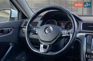 Седан Volkswagen Passat 2017 в 