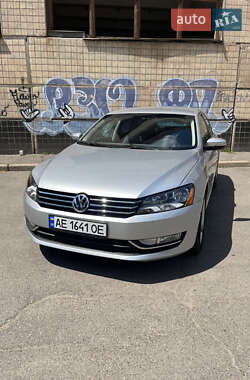 Седан Volkswagen Passat 2013 в Кривому Розі