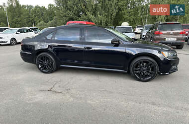 Седан Volkswagen Passat 2017 в 