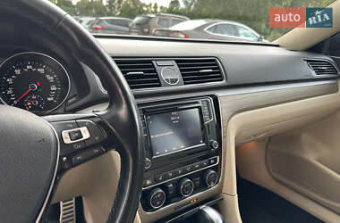 Седан Volkswagen Passat 2017 в 