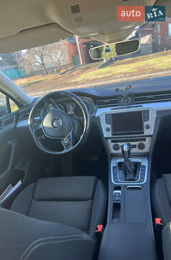 Универсал Volkswagen Passat 2015 в 