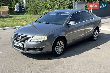 Седан Volkswagen Passat 2008 в Харкові