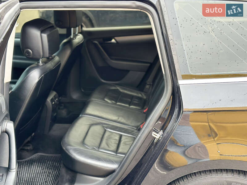 Универсал Volkswagen Passat 2011 в Киеве