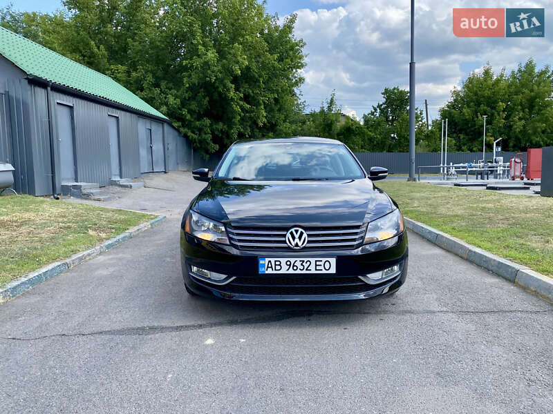 Седан Volkswagen Passat 2012 в Могилев-Подольске