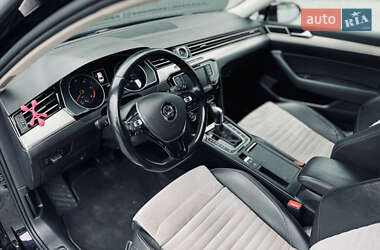 Седан Volkswagen Passat 2016 в 