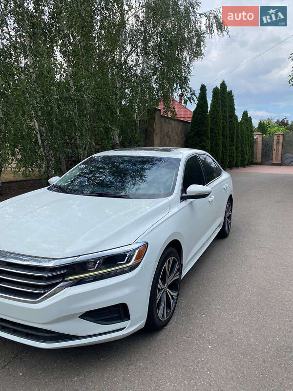 Седан Volkswagen Passat 2021 в Кривом Роге