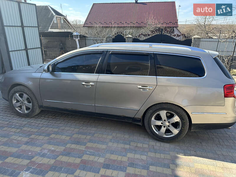 Универсал Volkswagen Passat 2005 в Дунаевцах
