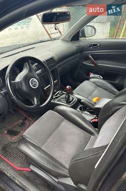 Седан Volkswagen Passat 2005 в 