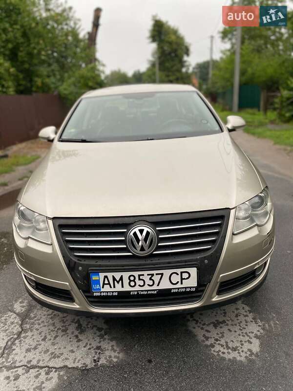 Седан Volkswagen Passat 2008 в Звягелі