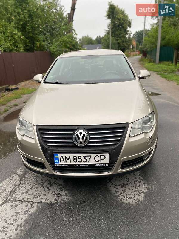 Седан Volkswagen Passat 2008 в Звягелі