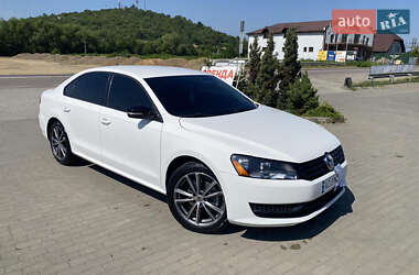 Седан Volkswagen Passat 2014 в Мукачево