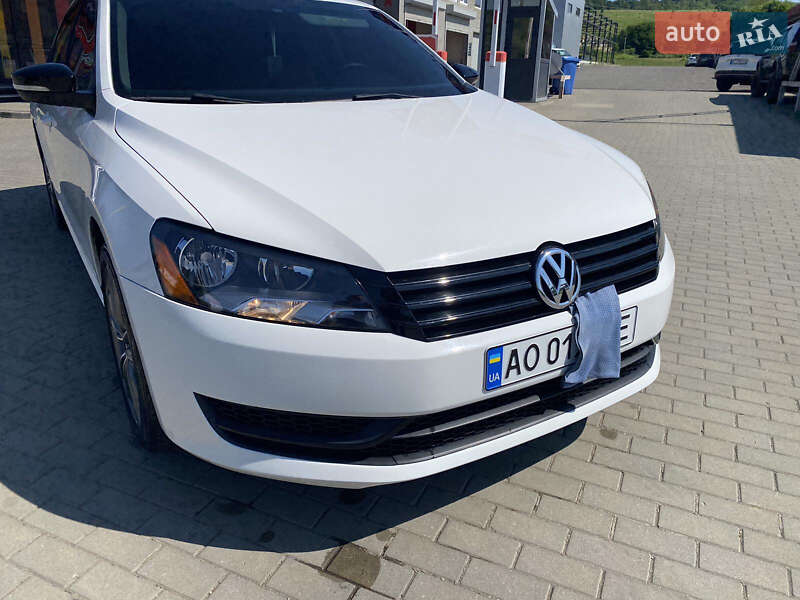 Седан Volkswagen Passat 2014 в Мукачево