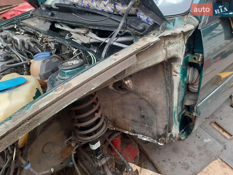Универсал Volkswagen Passat 1996 в Мурованых Куриловцах