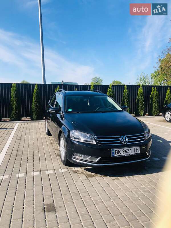 Универсал Volkswagen Passat 2013 в Звягеле