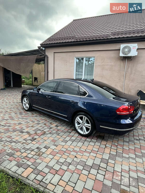 Седан Volkswagen Passat 2014 в Пирятине