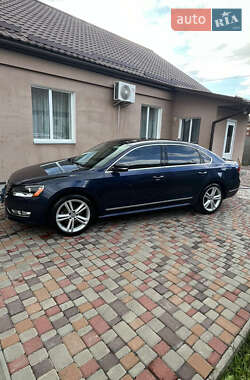 Седан Volkswagen Passat 2014 в Пирятині