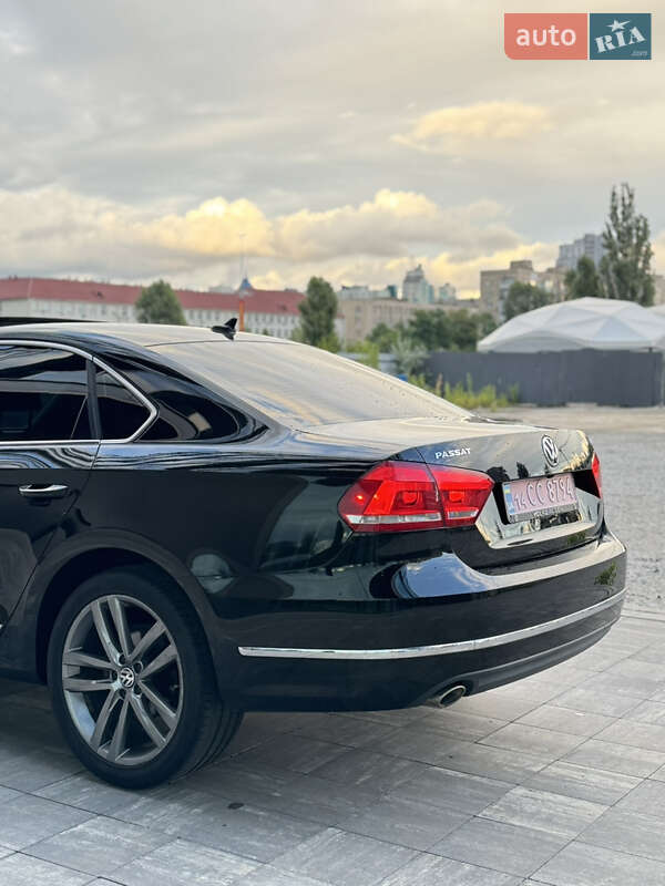 Седан Volkswagen Passat 2014 в Киеве