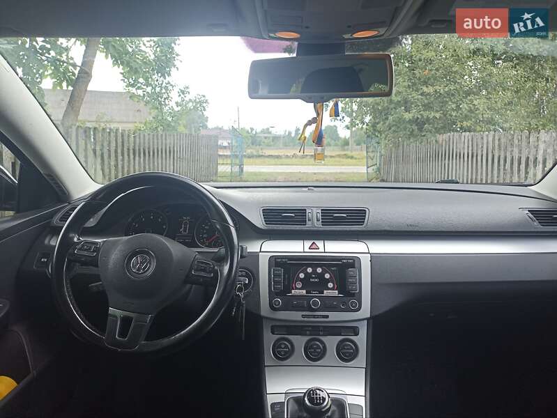 Универсал Volkswagen Passat 2009 в Вараше