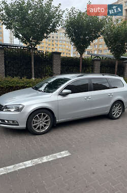 Универсал Volkswagen Passat 2013 в Киеве
