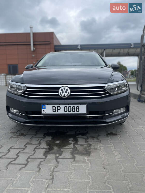 Универсал Volkswagen Passat 2015 в Вишневом