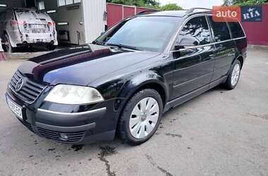 Універсал Volkswagen Passat 2004 в Чернігові