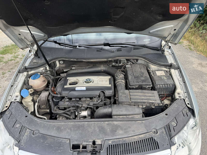Універсал Volkswagen Passat 2010 в Києві