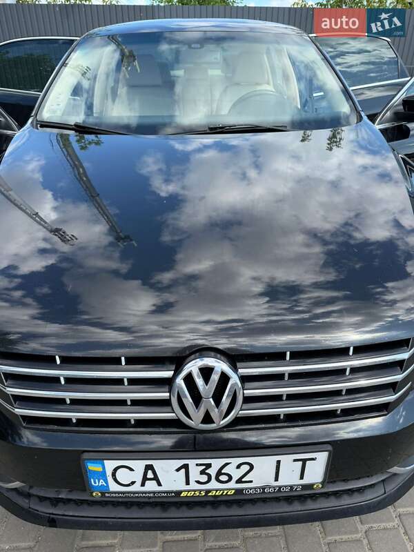 Седан Volkswagen Passat 2012 в Умани
