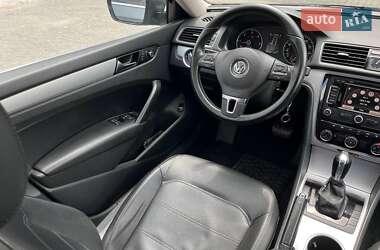 Седан Volkswagen Passat 2012 в 