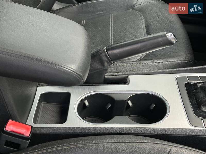 Седан Volkswagen Passat 2012 в Львове фото 47 Седан Volkswagen Passat 2012 в Львове