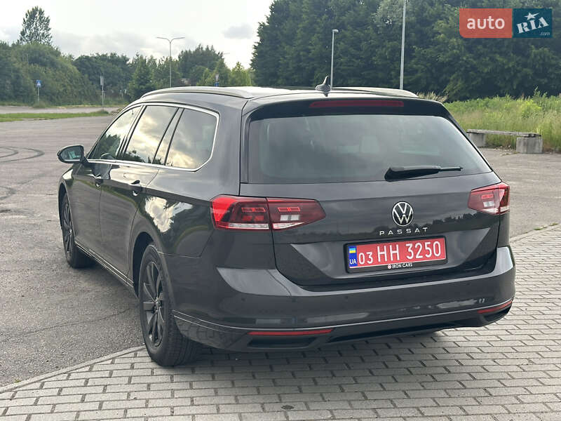 Универсал Volkswagen Passat 2022 в Львове