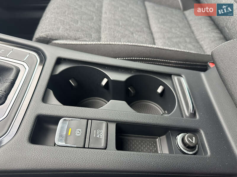 Универсал Volkswagen Passat 2022 в Львове