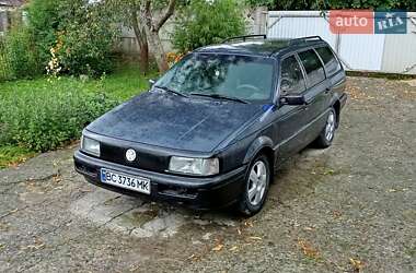 Універсал Volkswagen Passat 1989 в 