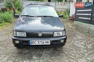 Універсал Volkswagen Passat 1989 в 