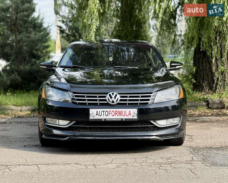 Седан Volkswagen Passat 2012 в Киеве