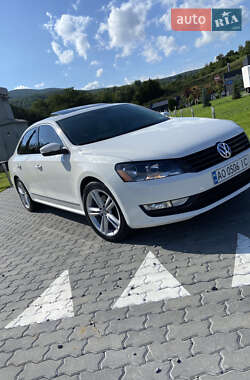 Седан Volkswagen Passat 2013 в Сваляві