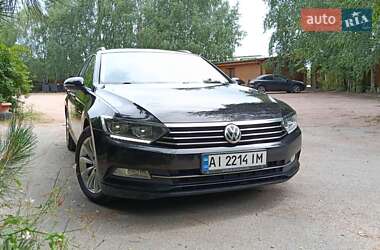 Универсал Volkswagen Passat 2015 в Киеве