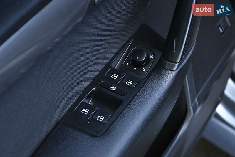 Універсал Volkswagen Passat 2011 в Бердичеві