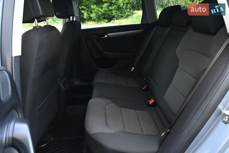 Універсал Volkswagen Passat 2011 в Бердичеві