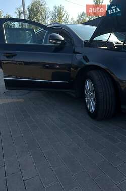Универсал Volkswagen Passat 2009 в 