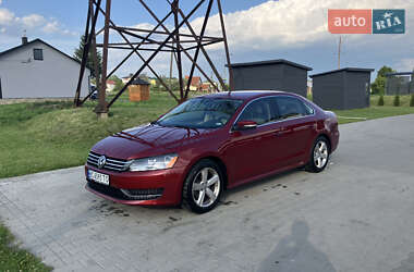 Седан Volkswagen Passat 2014 в Львове