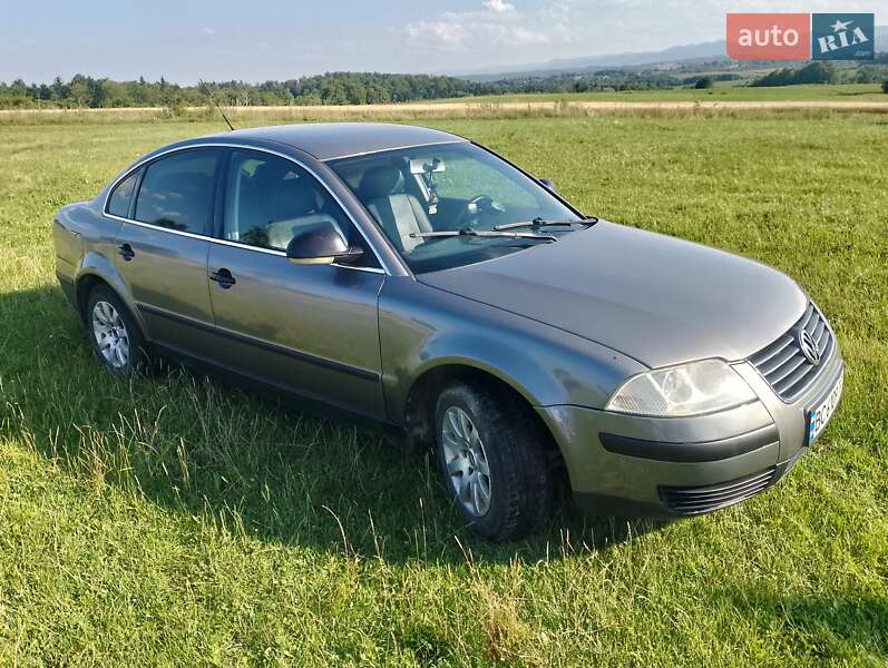 Седан Volkswagen Passat 2003 в Сторожинце