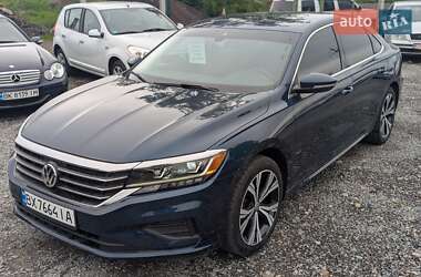 Седан Volkswagen Passat 2021 в Ровно