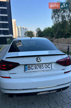 Седан Volkswagen Passat 2016 в 