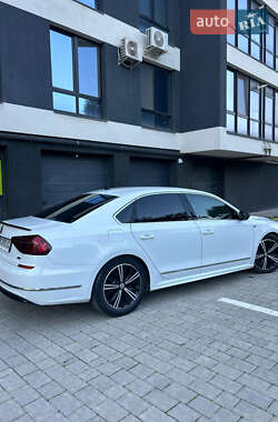 Седан Volkswagen Passat 2016 в 
