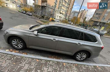 Универсал Volkswagen Passat 2016 в Хмельницком