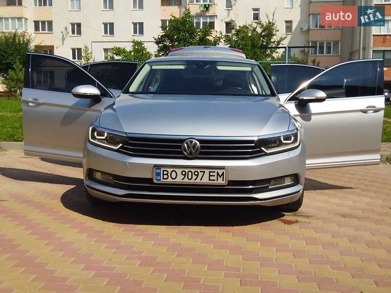 Седан Volkswagen Passat 2015 в Чорткове