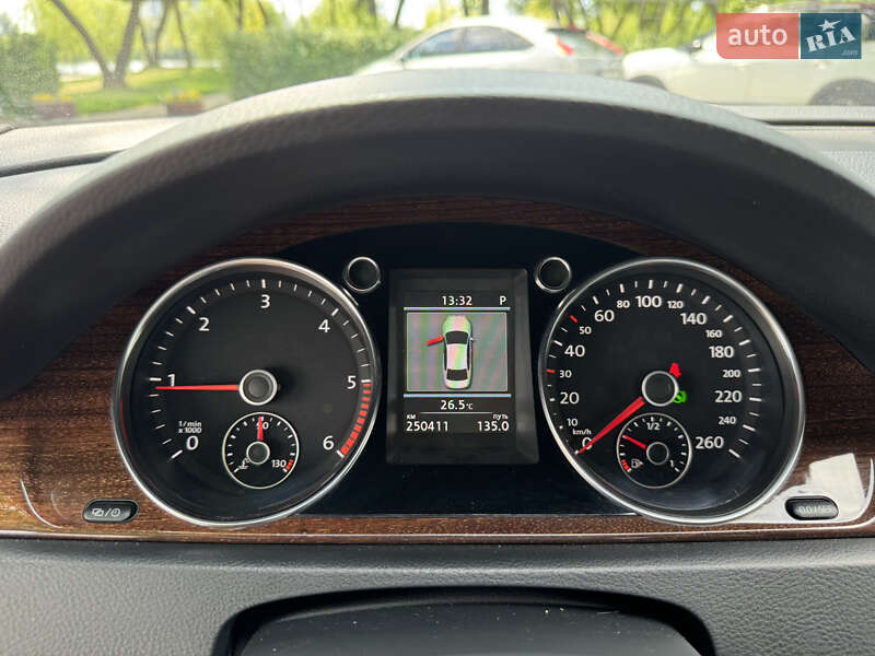 Седан Volkswagen Passat 2013 в Киеве фото 19 Седан Volkswagen Passat 2013 в Киеве