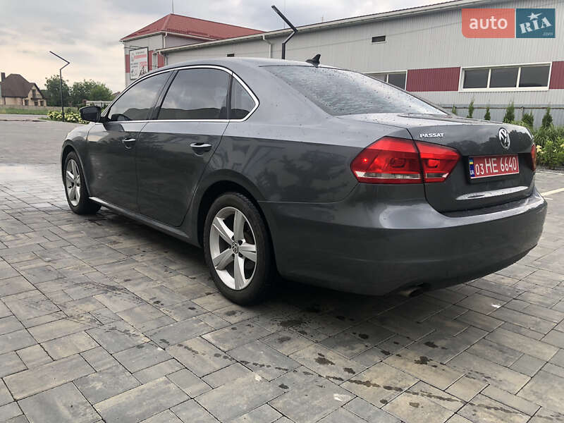 Седан Volkswagen Passat 2014 в Луцьку