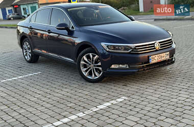Седан Volkswagen Passat 2015 в Львові
