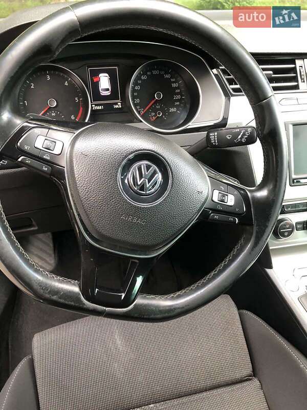 Универсал Volkswagen Passat 2014 в Долине фото 14 Универсал Volkswagen Passat 2014 в Долине
